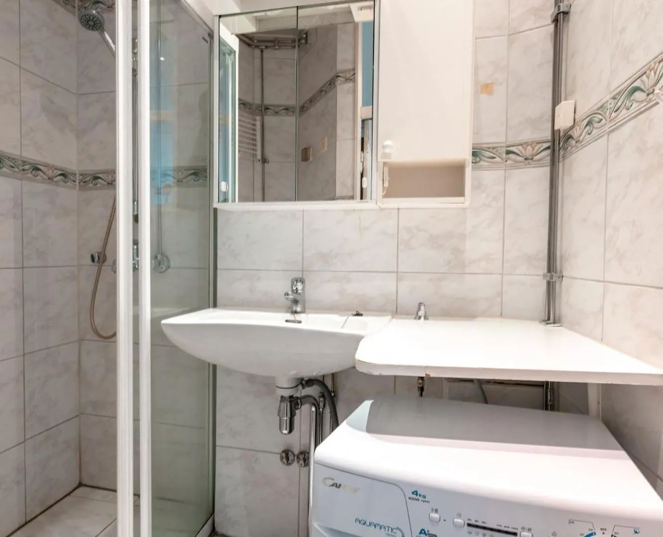 2Ndhomes 2Br City Center Apartment With Balcony & Park View Helsinki